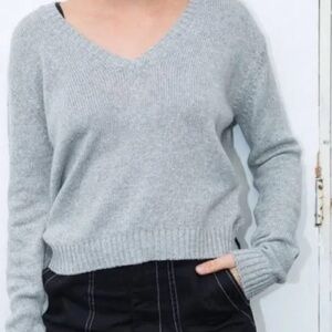 Brandy Melville sweater